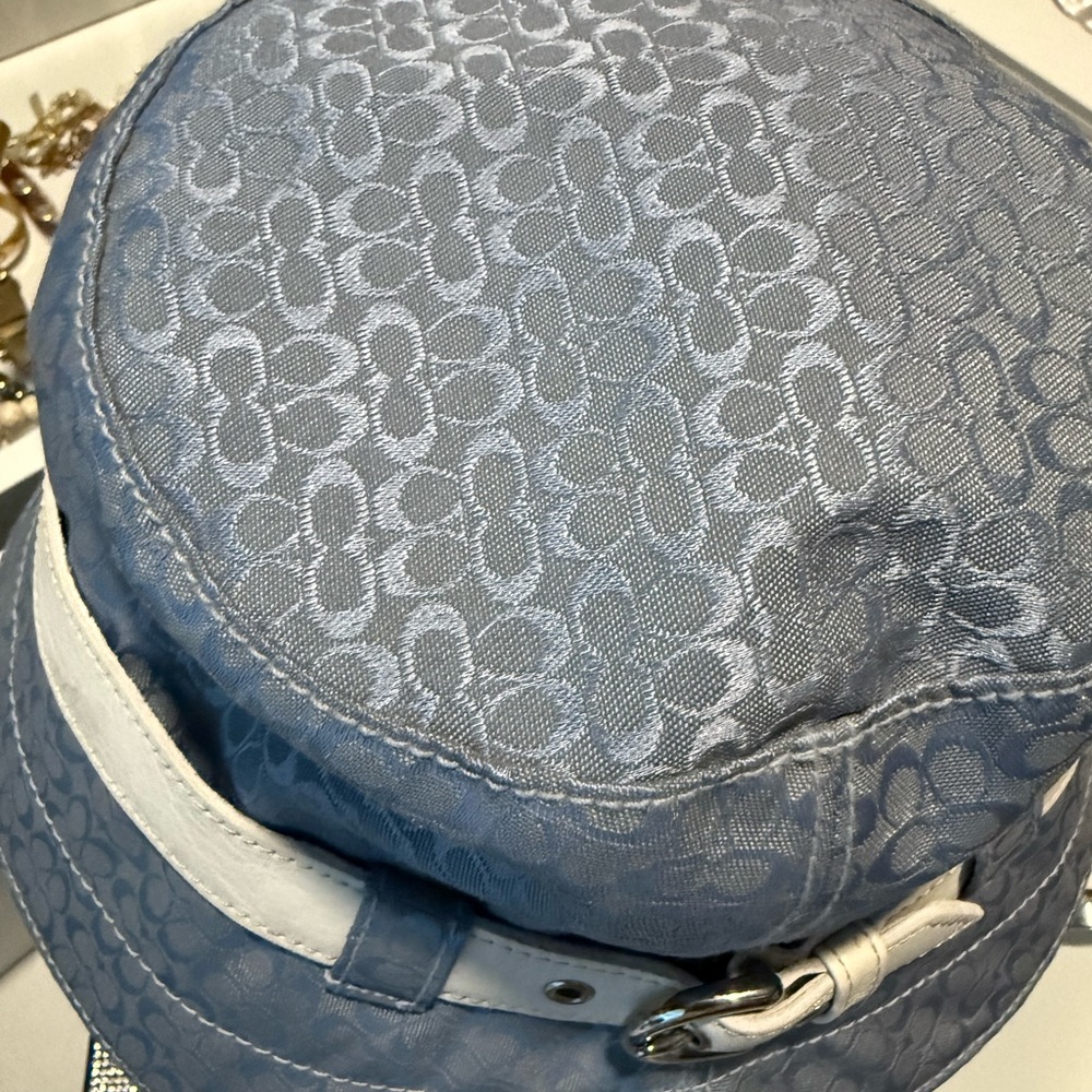 Coach Brown Fabric With Leather Patch - image 5